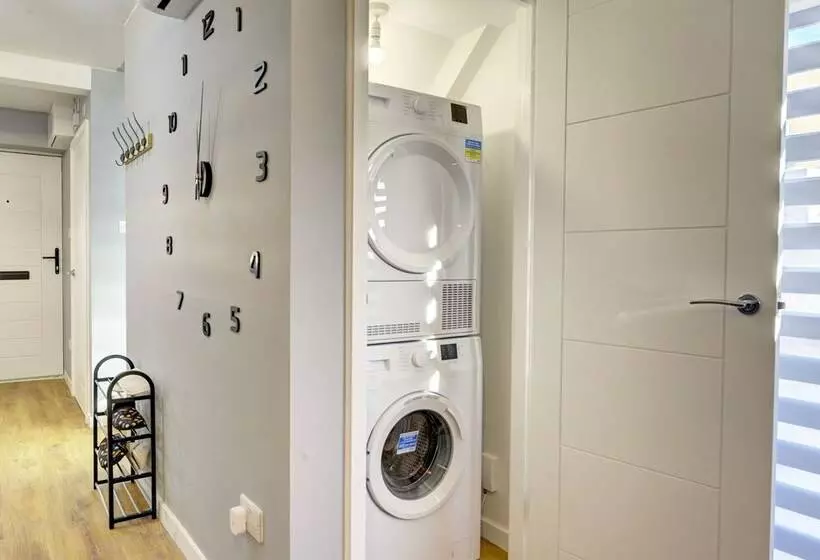 レジデンス Modern 2br House & Private Parking & Kid Friendly