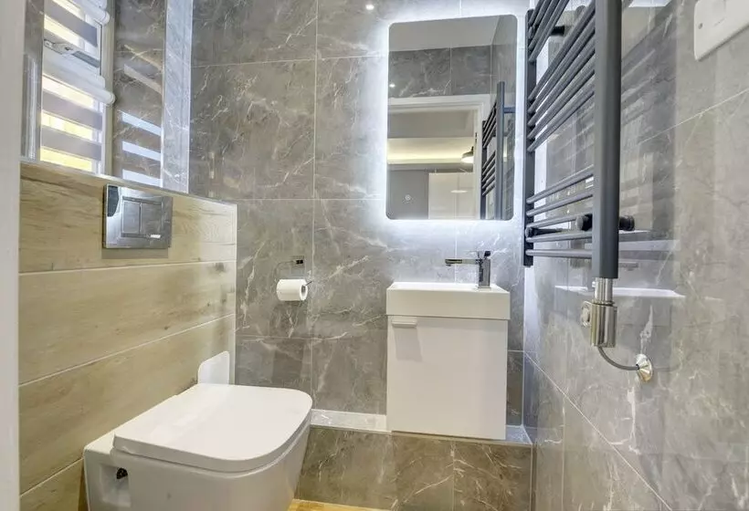 レジデンス Modern 2br House & Private Parking & Kid Friendly