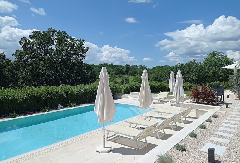 레지던스 Remarkable 2 Bed House In Zrenj