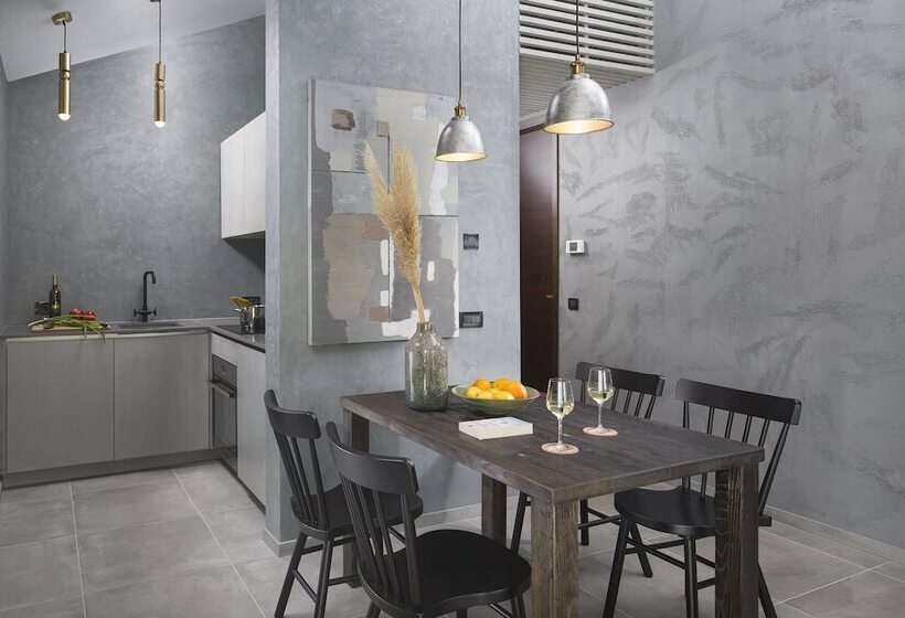 레지던스 Remarkable 2 Bed House In Zrenj