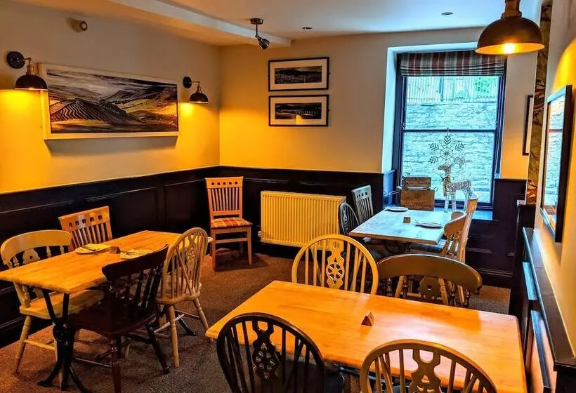 The White Hart Inn