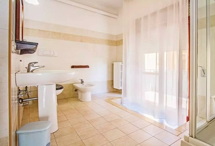 تختخواب و صبحانه Mammasisi