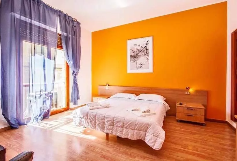 تختخواب و صبحانه Mammasisi