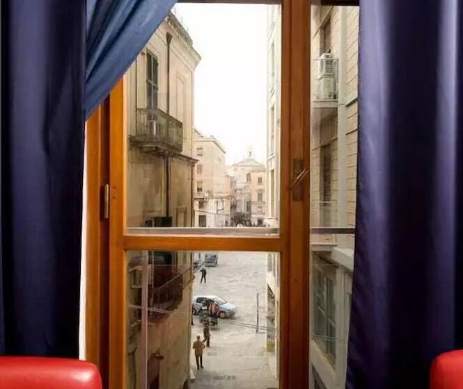 تختخواب و صبحانه Mammasisi