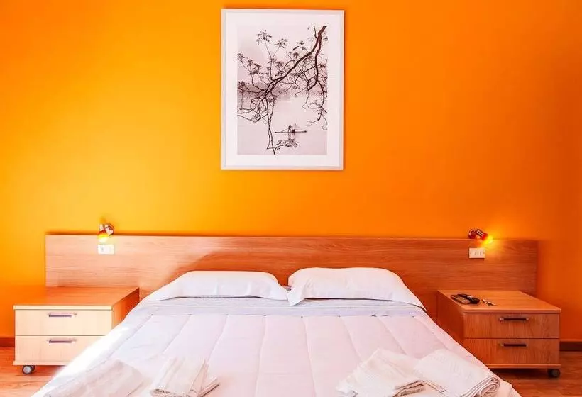 تختخواب و صبحانه Mammasisi