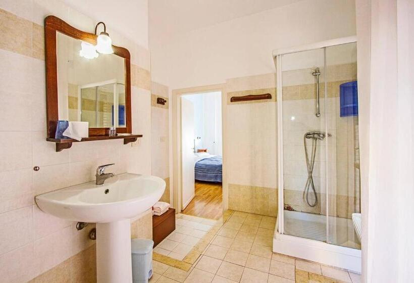 تختخواب و صبحانه Mammasisi