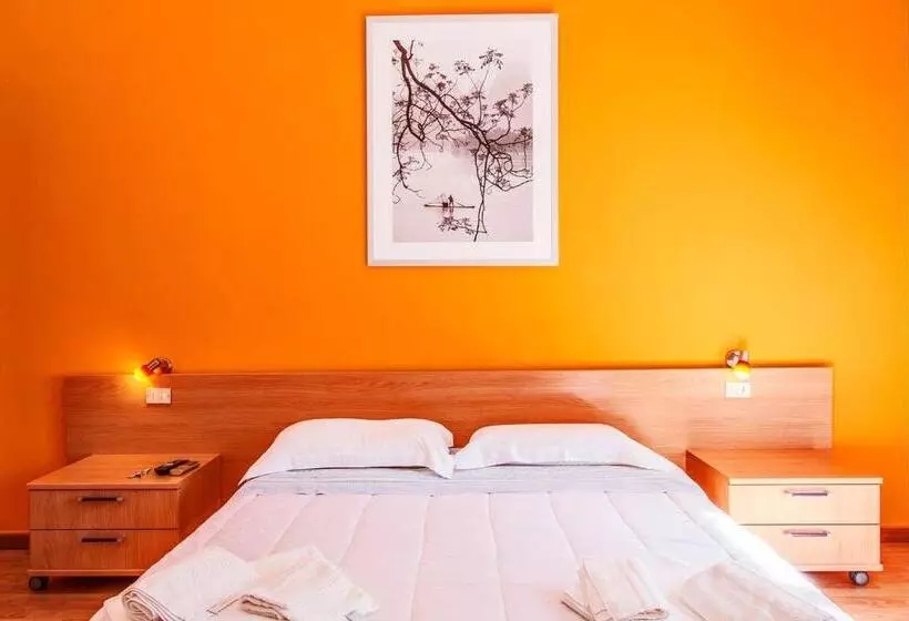 تختخواب و صبحانه Mammasisi