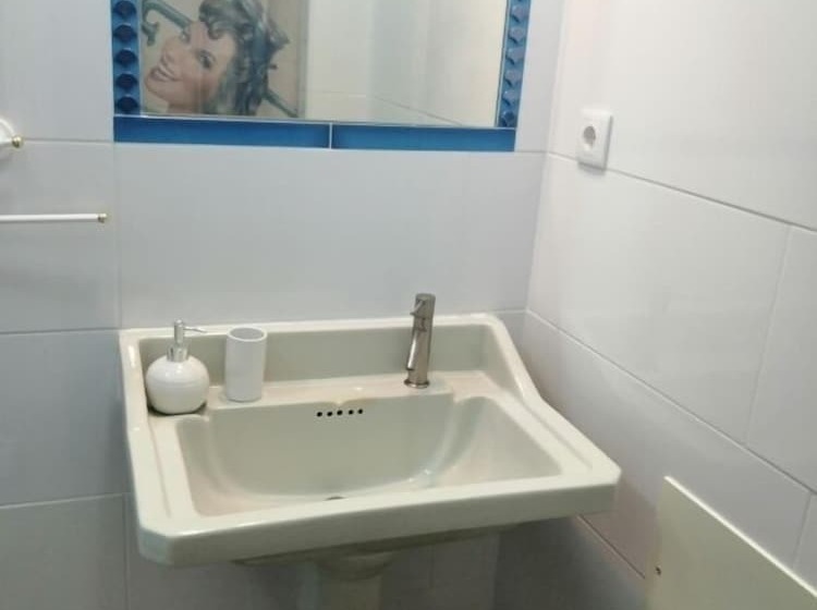 مبيت وإفطار Pias Guesthouse