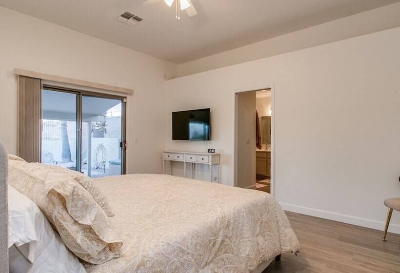 Breathtaking Views & Htd Pool In Fountain Hills!