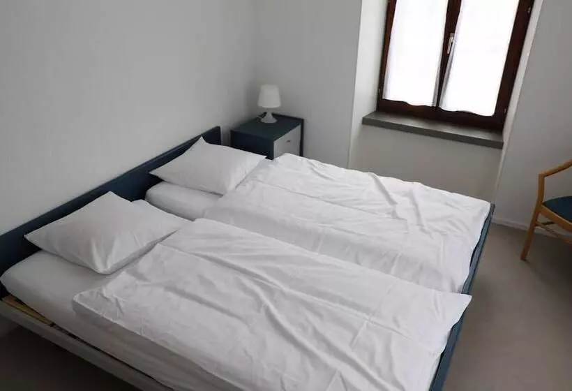 Hostelli L Auberge De Noiraigue