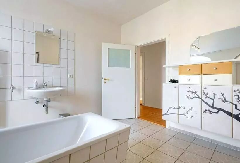 ホテル Apartment In Gerbstedt   Friedeburg With Terrace