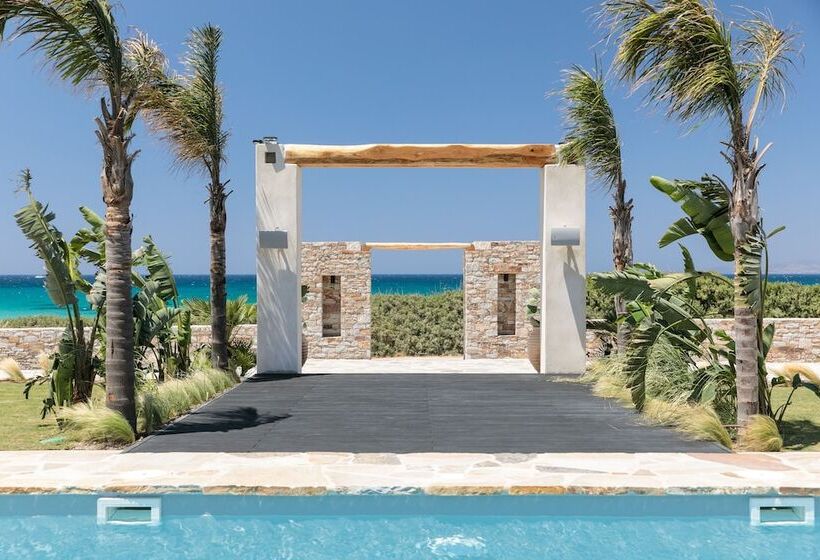 Hotel Eden Beachfront Residences & Suites