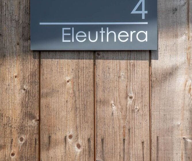 فندق Houseboat Eleuthera