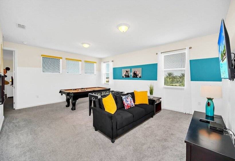 Stunning Villa With Themed Room S And Game Room, Right Across From The Club House #7sl9003