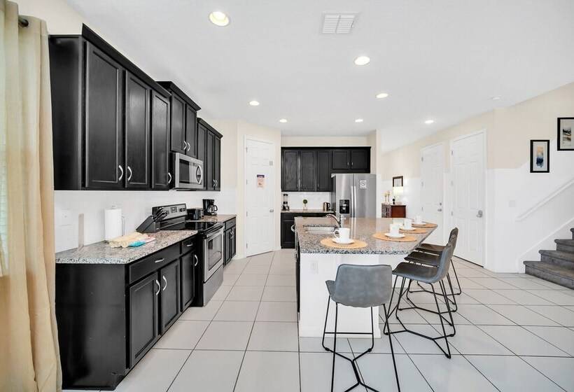 Stunning Villa With Themed Room S And Game Room, Right Across From The Club House #7sl9003