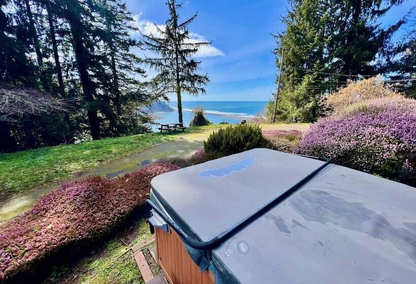 The Historic Requa Inn