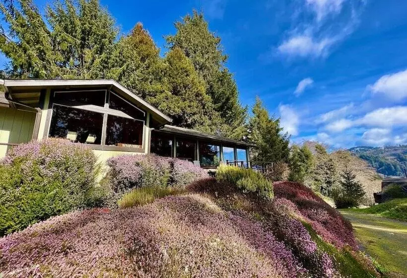 The Historic Requa Inn