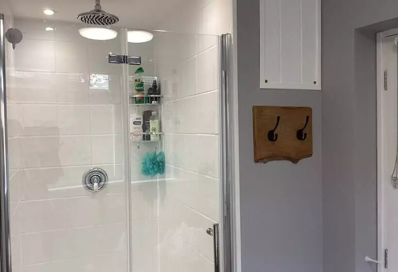 The Snuggery A Cosy Country Cottage