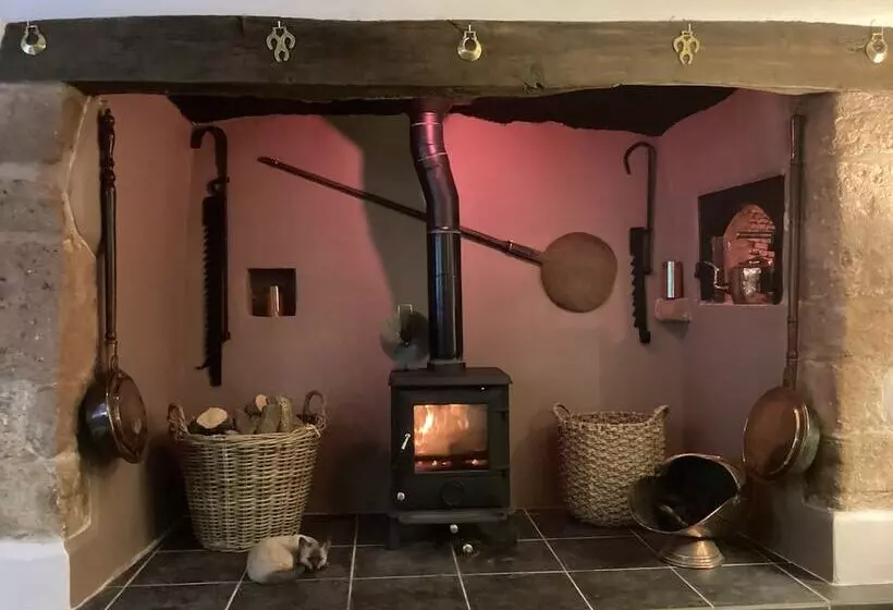 The Snuggery A Cosy Country Cottage