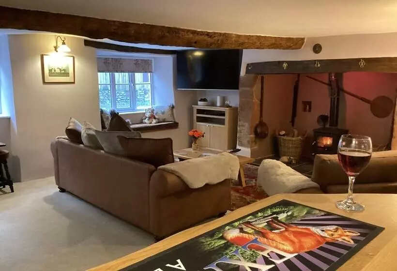 The Snuggery A Cosy Country Cottage