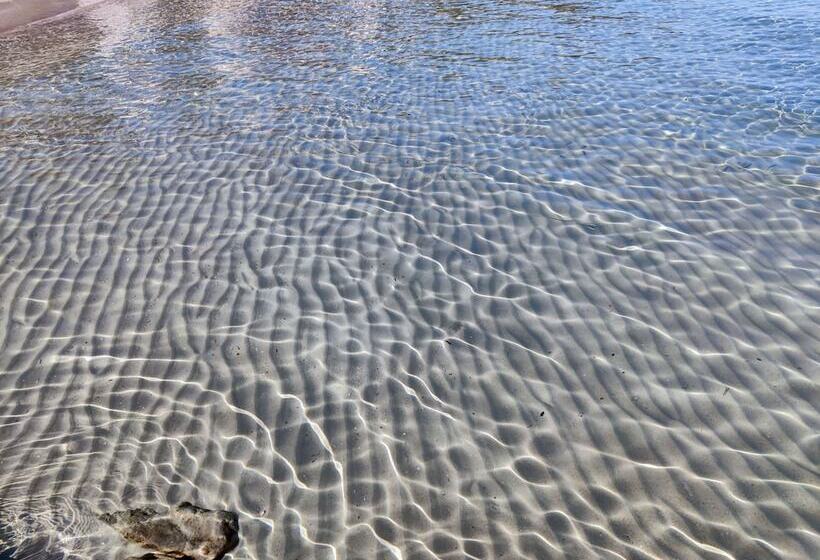 Voula Seaside Apartments