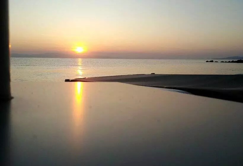 Voula Seaside Apartments