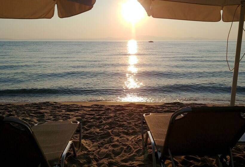 Voula Seaside Apartments