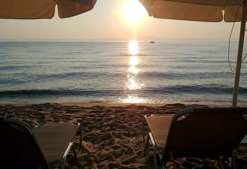 Voula Seaside Apartments