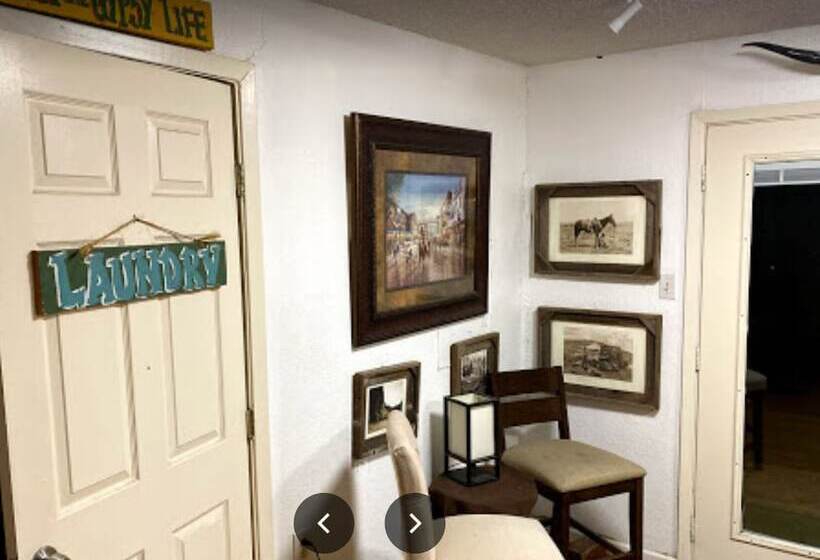 Wild Wild West Backpackers Hostel