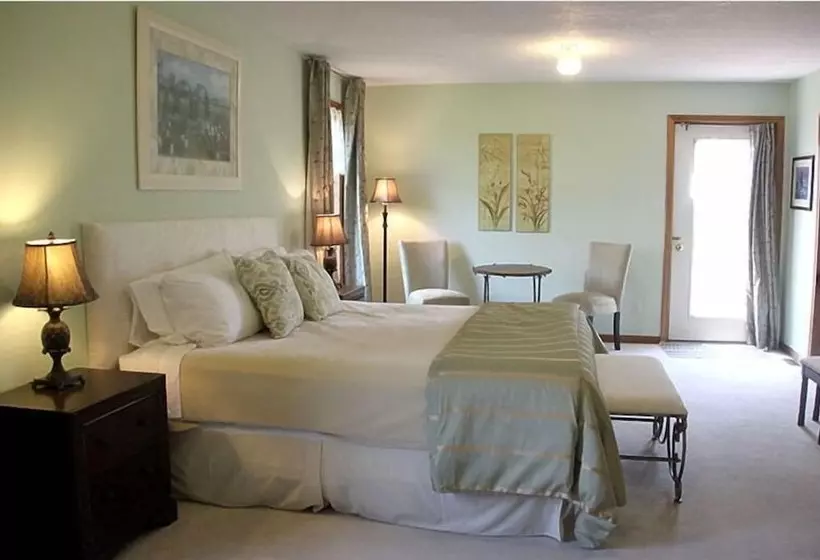 A Touch Of Country Bed & Breakfast