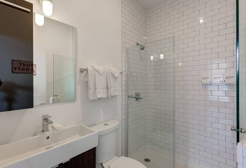 Ground Floor Studios In Chicago By 747 Lofts