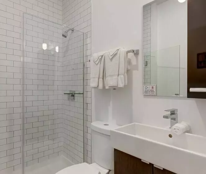 Ground Floor Studios In Chicago By 747 Lofts