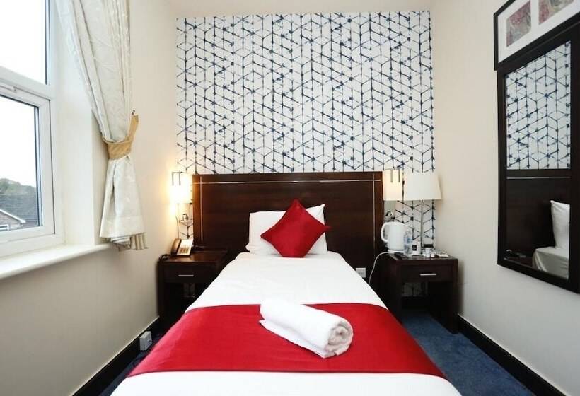 Acorn Lodge Hotel Gatwick & Parking