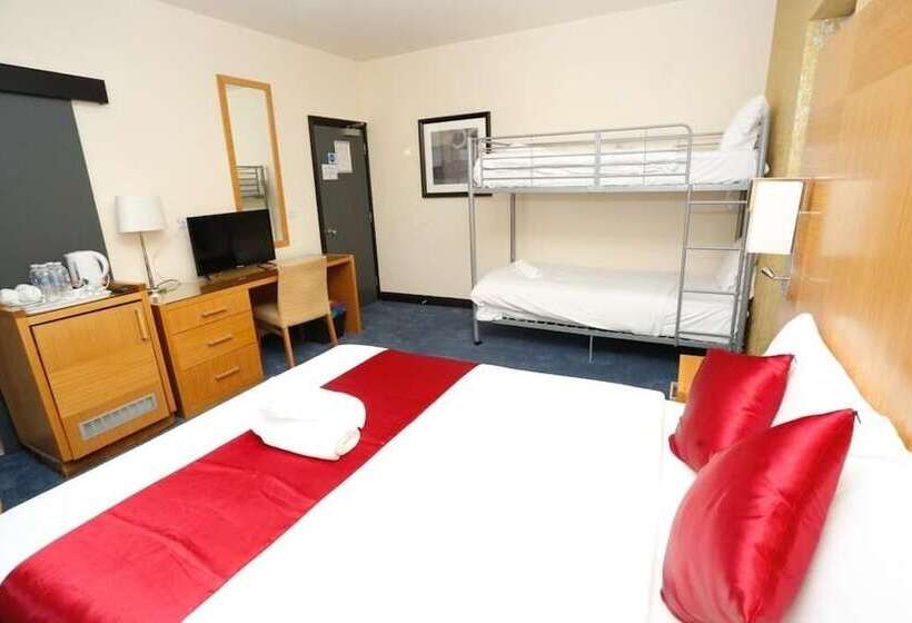 Acorn Lodge Hotel Gatwick & Parking