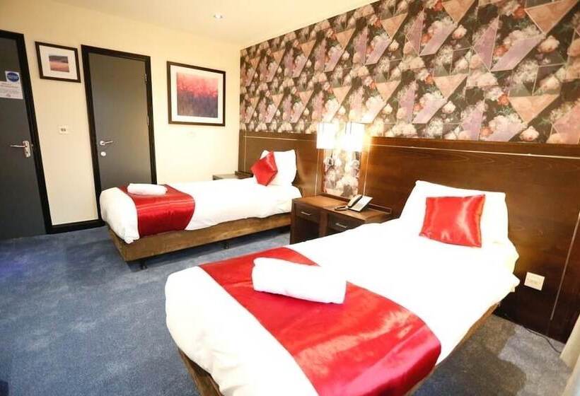 Acorn Lodge Hotel Gatwick & Parking