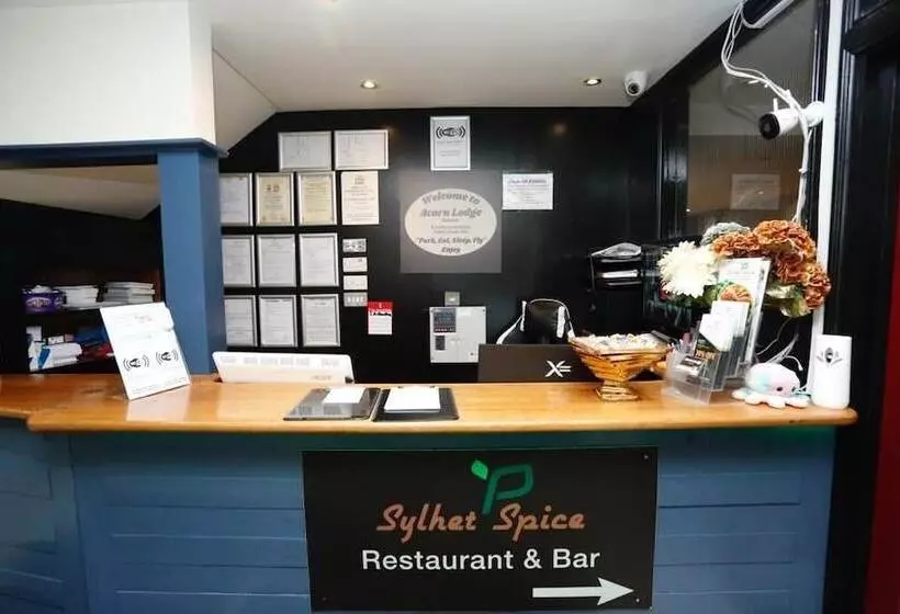 Acorn Lodge Hotel Gatwick & Parking