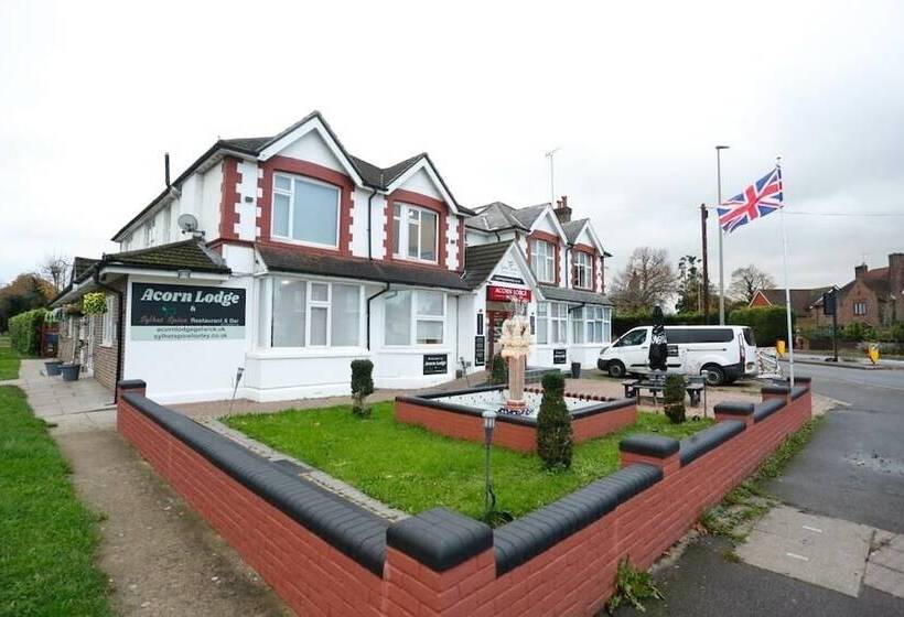 Acorn Lodge Hotel Gatwick & Parking
