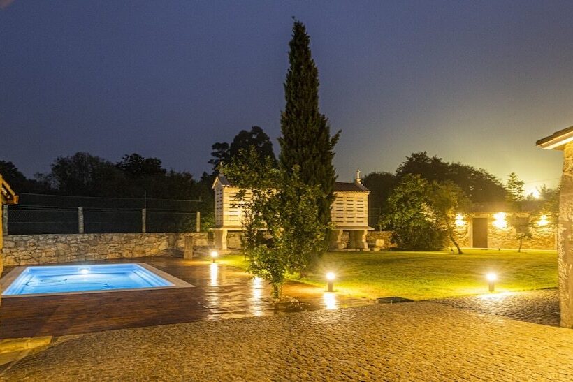 Отель Casa Rural Laxido