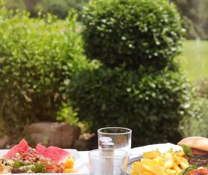 ホテル Golf Fontcaude