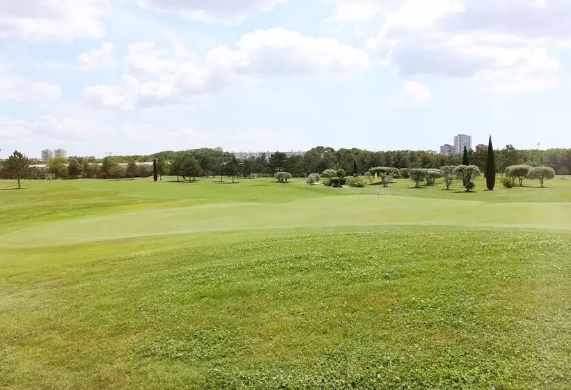 ホテル Golf Fontcaude