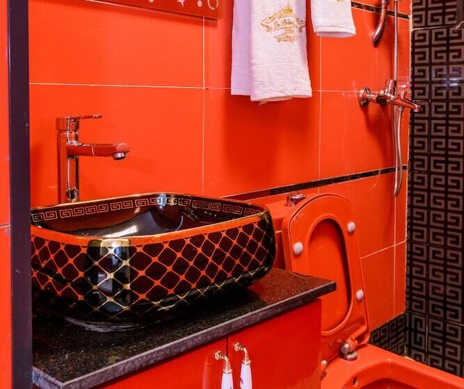 هتل Hôtel La Principauté Douala Bonapriso