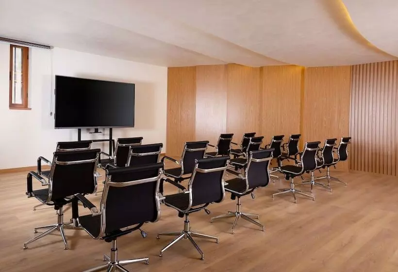 هتل Mercure Bukhara Old Town