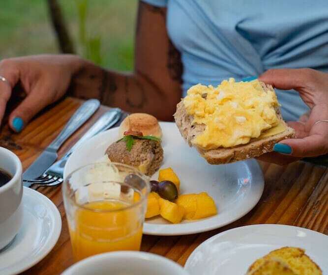 هتل Pousada Cacau Praia Do Rosa