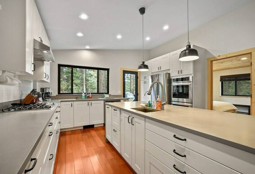 Mountain Pine Memories