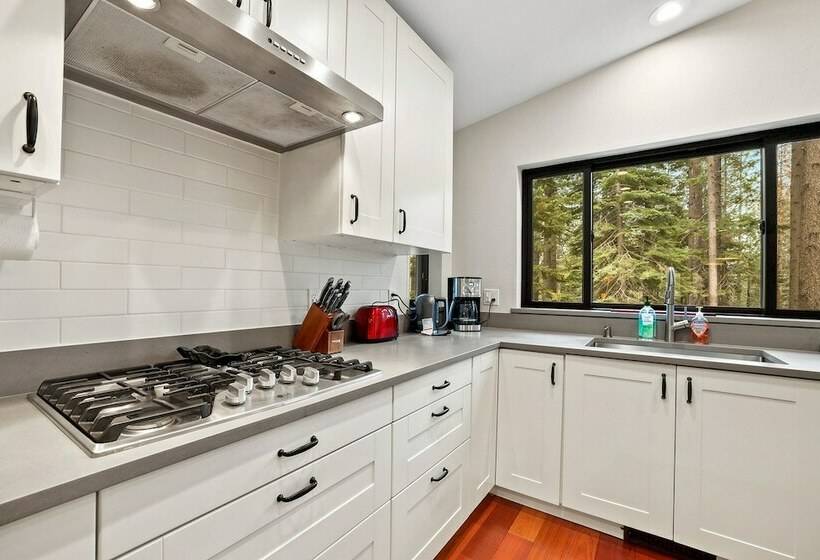 Mountain Pine Memories