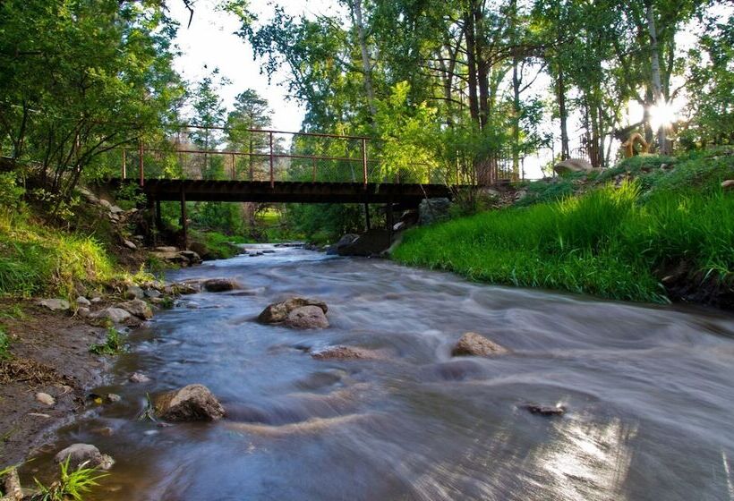 Paradise On The River