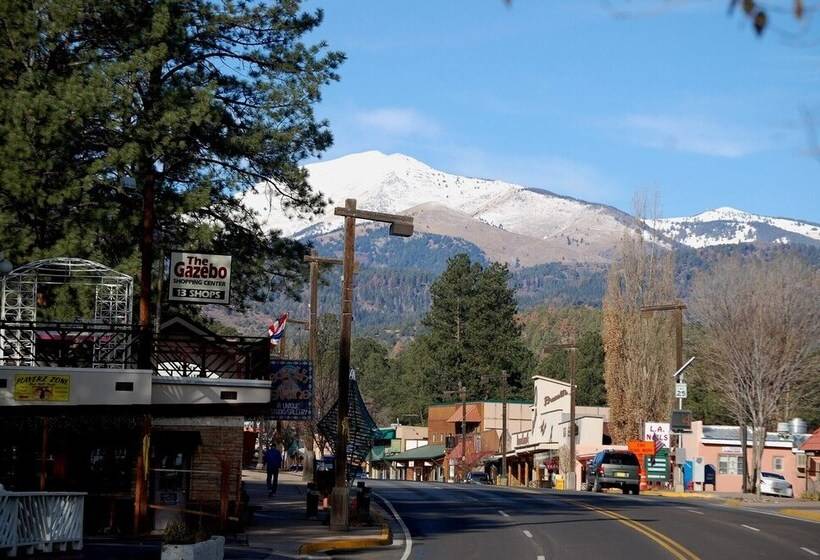 Paradise On The River