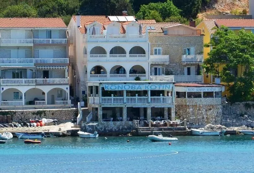 Majatalo Villa Stonehouse