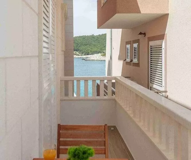 Majatalo Villa Stonehouse