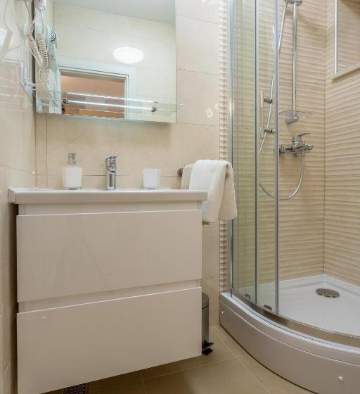 膳宿费 Villa Stonehouse